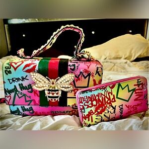 BRAND NEW Queen Bee Multicolor Designer Inspired Women’s Bag/Matching Wallet Set